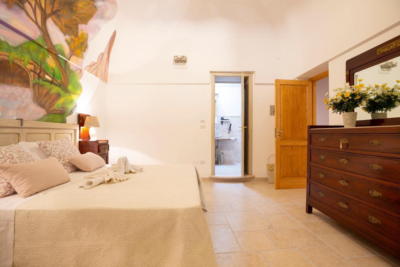 Trullo Arteanima Apartment โลโกโรตอนโด ภายนอก รูปภาพ