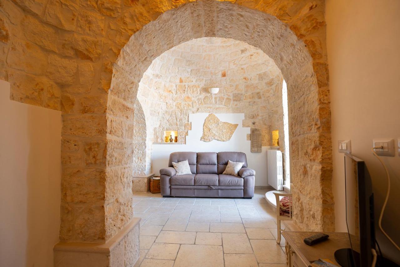 Trullo Arteanima Apartment โลโกโรตอนโด ภายนอก รูปภาพ